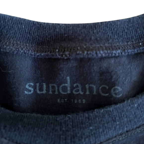 Sundance Women’s XL Black Long Sleeve Crew Neck Top Gray Heart Fits like Large - Picture 6 of 8